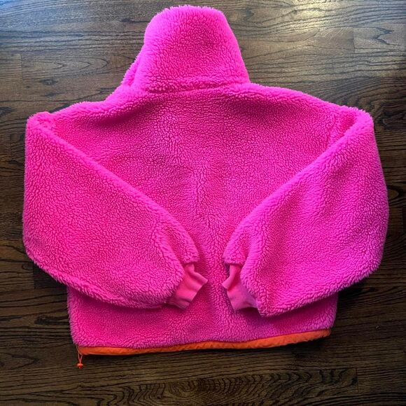 STARFIT HOT PINK SHERPA JACKET - Picture 2 of 3